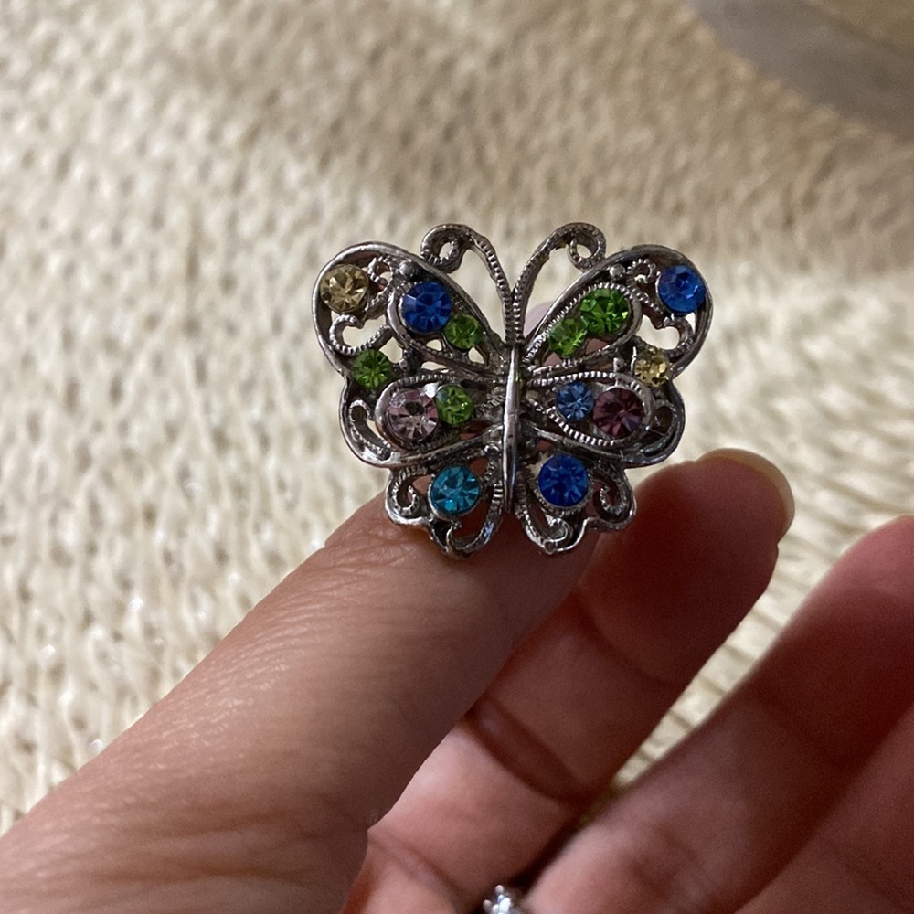 butterfly 🦋 Ring - Picture 3 of 5